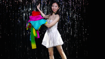 Rainbow Silk Fountain Streamer by Yan Yan Ma and Magiclism - Image 2