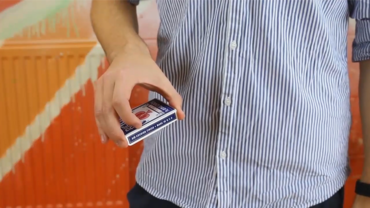 Travelling Deck Box Version Blue, Gimmick and Online Instructions by Takel - Image 2