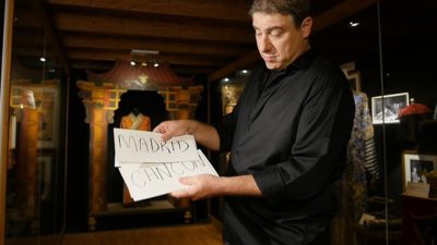 A Lousa, Gimmicks and Online Instructions by Alejandro Muniz - Image 4