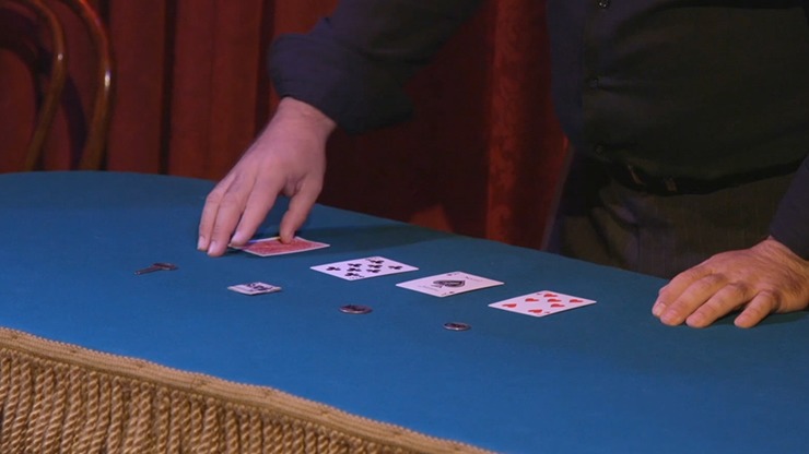 Debajo, Gimmick and Online Instructions by Juan Luis Rubiales - Image 5