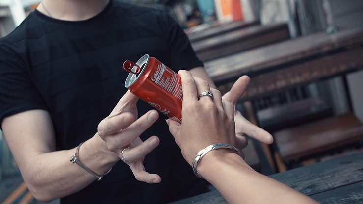 Skymember Presents PULLED EXTREME, Silver by Alan Rorrison - Image 3