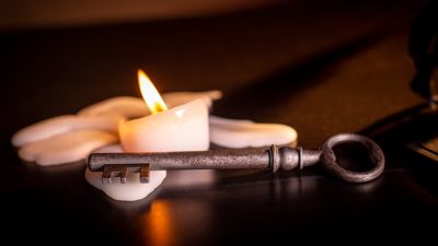 Haunted Key Deluxe, Gimmicks and Online Instruction by Murphy's Magic - Image 5