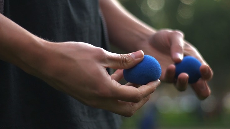 Super Multi Ball, Gimmicks and Online Instructions by GABRIEL GASCON and Aprendemagia - Image 3