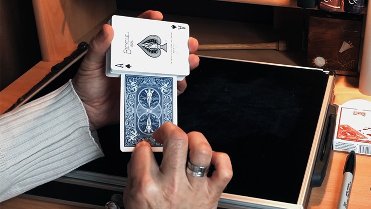 WARPER Blue by Laurent Villiger - Image 4