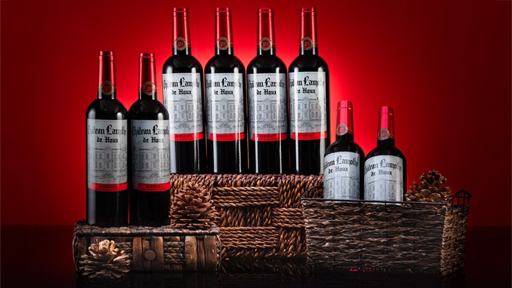 Hamilton Multiplying Wine Bottles by Tora Magic