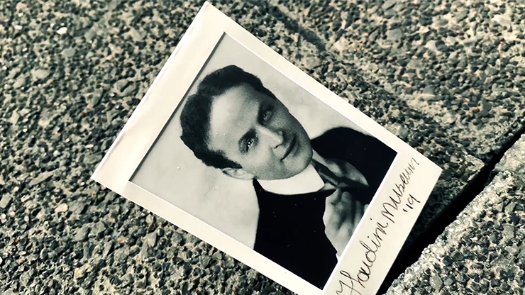 Houdinis Last Trick, Gimmicks and Online Instructions by Peter Eggink - Image 5