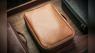 Luxury Close-Up Bag, Camel Brown by TCC