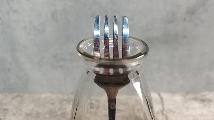 SPOON MONSTER, Gimmicks and Online Instructions by Conan Liu & Royce Luo - Image 6