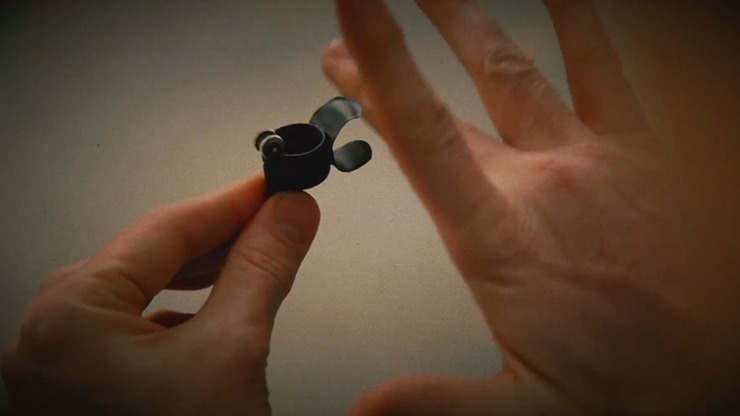 FINGER FLASHER by Jean-Luc Bertrand - Image 3