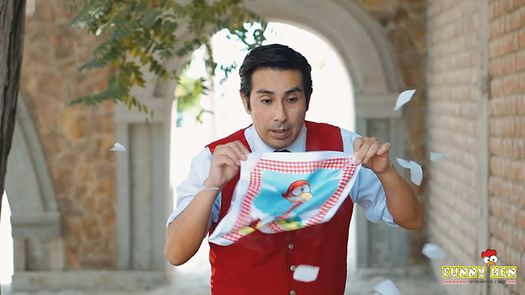 FUNNY HEN by Marcos Cruz - Image 5