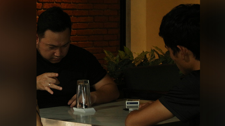 CRASHING RED by Constantine - Image 3