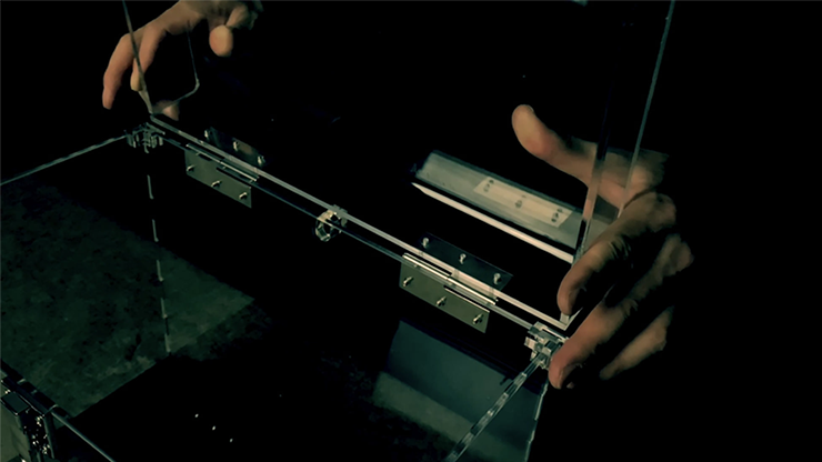 PORTABLE MONEY BOX / WITH BILLS by JL Magic - Image 3