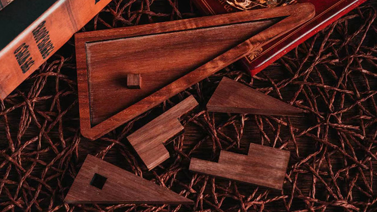 Collector's Triangle Mini, Gimmicks and Online Instructions by Secret Factory - Image 2