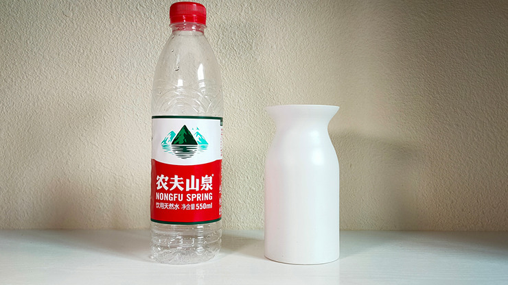 Snowflake Vase by Leon and Leno - Image 4