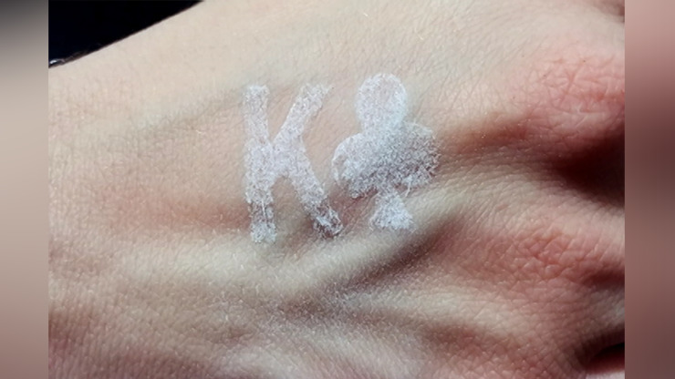 MENTAL DUST King of Clubs by Quique Marduk - Image 3