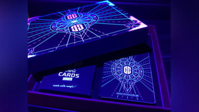 Chris Cards GLOW, Limited Edition Giftbox Playing Cards - Image 3