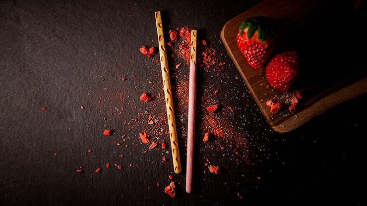 P TO P PADDLE: STRAWBERRY EDITION, With Online Instructions by Dream Ikenaga & Hanson Chien - Image 3