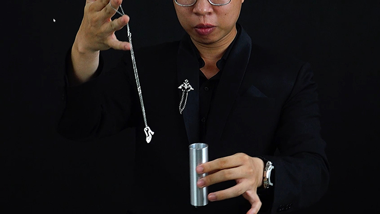 Vanishing Tube by 7 MAGIC - Image 3