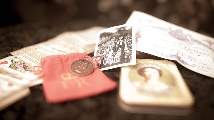 QUEENS NOSE JUBILEE EDITION, Gimmicks and Online Instruction by Matthew Wright - Image 4