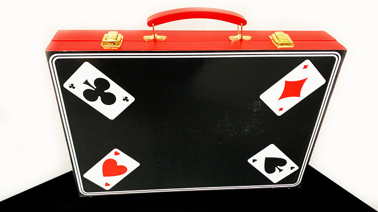 NEW WOODEN TABLE MAGIC SHOW by Fantasma Magic - Image 3