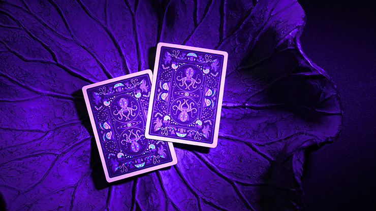 Bioluminescent Playing Cards - Image 5