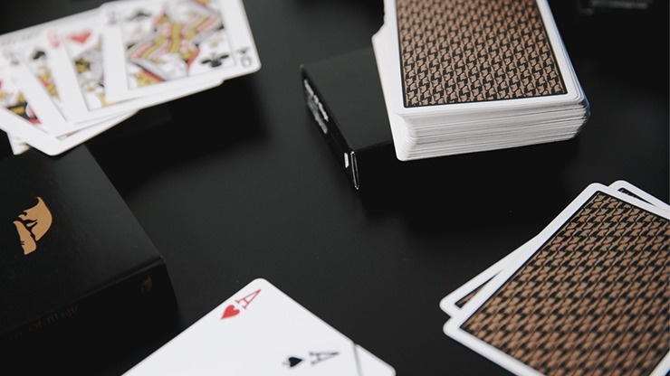 S.O.M., Secrets of Magic Black/Gold Playing Cards - Image 4