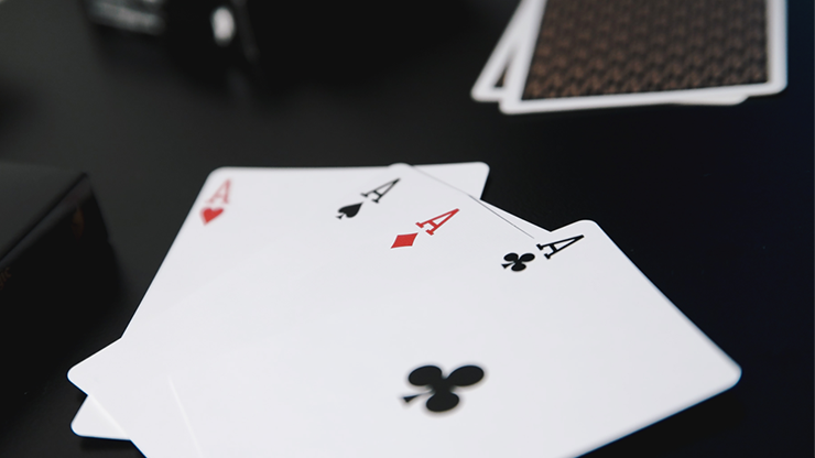 S.O.M., Secrets of Magic Black/Gold Playing Cards - Image 5