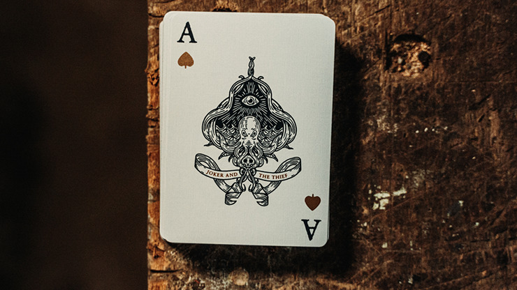 Luxury Seafarers: Commodore Edition Playing Cards by Joker and the Thief - Image 3