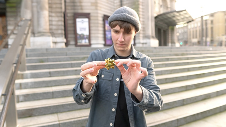 Bowtox, Gimmicks and Online Instructions by Luke Oseland - Image 2