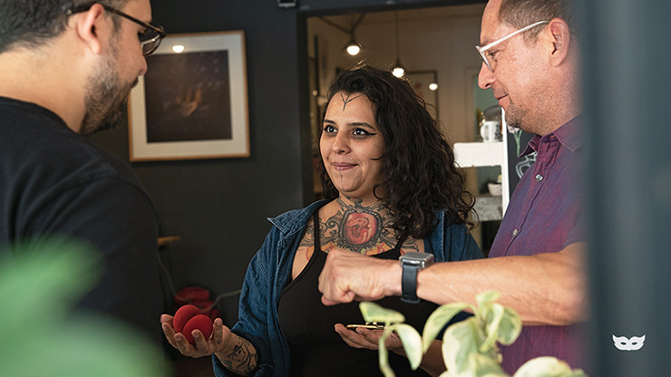 It's Pursenal, Gimmicks and Online Instructions by Michael O'Brien & Deuce Gala Magic - Image 3