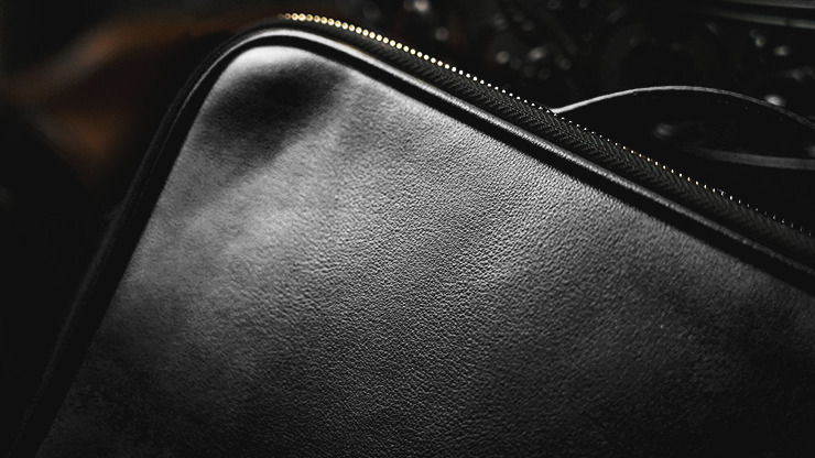 Luxury Genuine Leather Close-Up Bag, Classic Black by TCC
