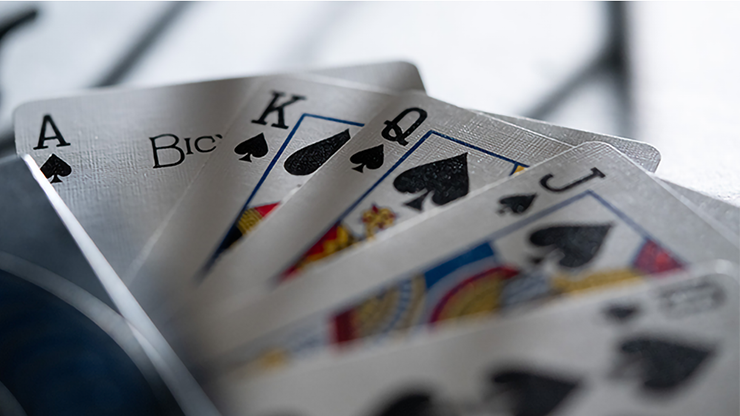 MAXI TWISTO RED, Gimmicks and Online Instructions by Nick Trost & Murphy's Magic - Image 4