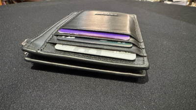 Everyday Wallet by Mark Traversoni - Image 5